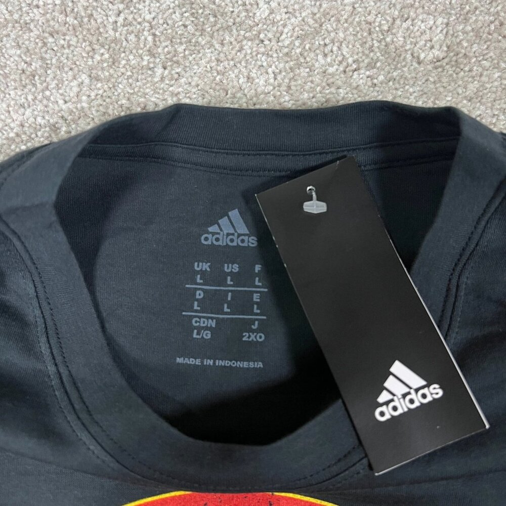 Adidas Mens Large Black Calgary Flames NHL Hockey Short Sleeve T-Shirt NWT - Picture 4 of 7
